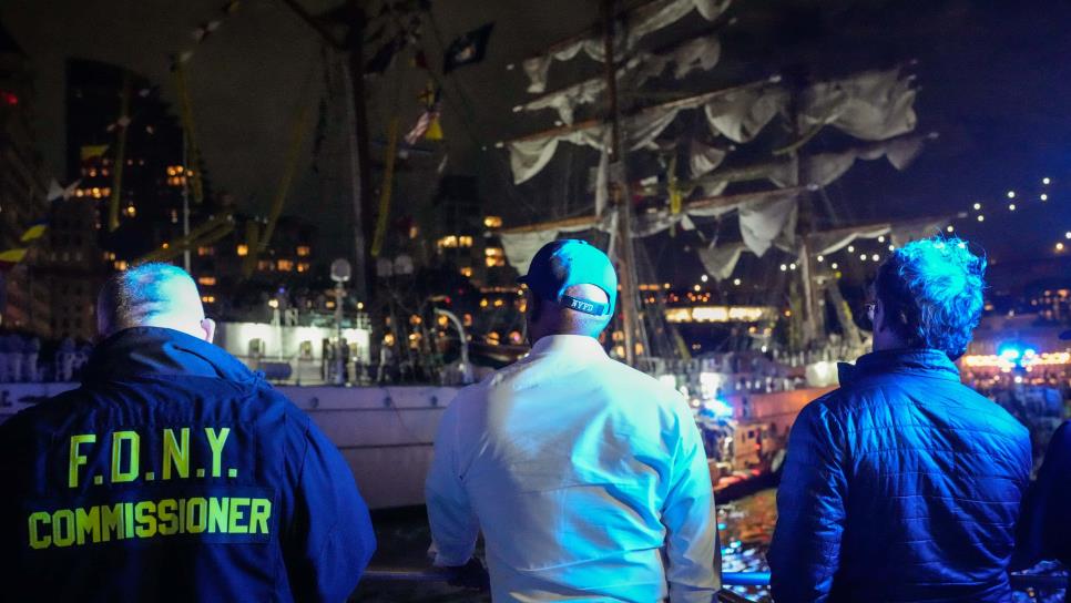 CONFIRMAN DOS MARINOS MUERTOS BUQUE ESCUELA CUAUHTÉMOC TRAS CHOQUE EN PUENTE DE NUEVA YORK