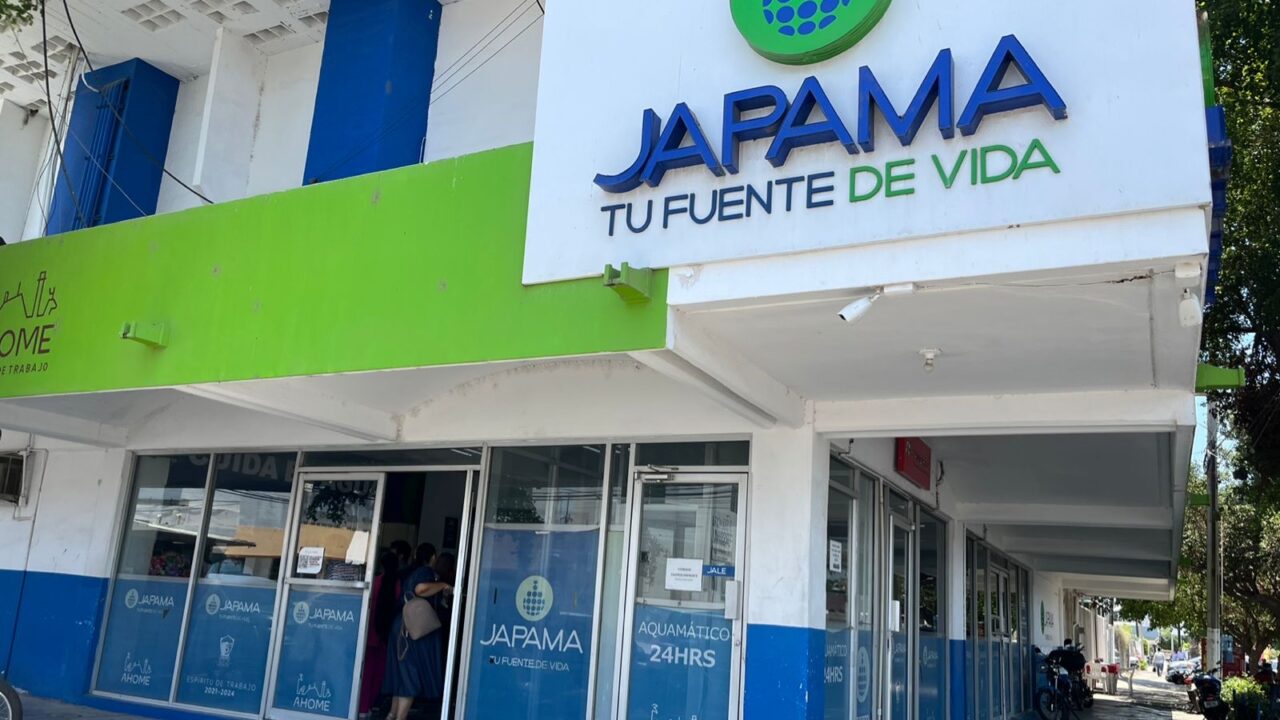 SIGUE LA BAJA PRESIÓN DE AGUA EN NORTE DE LOS MOCHIS; JAPAMA LO ATIENDE