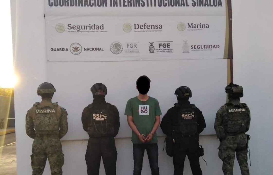 EN MOCORITO, DETIENEN A UNA PERSONA Y ASEGURÓ VEHÍCULOS BLINDADOS, ARMAS, MUNICIONES Y EQUIPO TÁCTICO