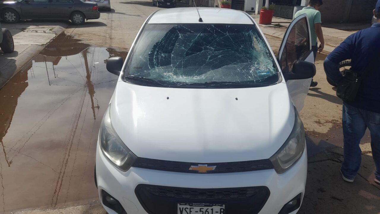 MOTOCICLISTA RESULTA LESIONADO TRAS CHOQUE EN NUEVO HORIZONTE EN LOS MOCHIS