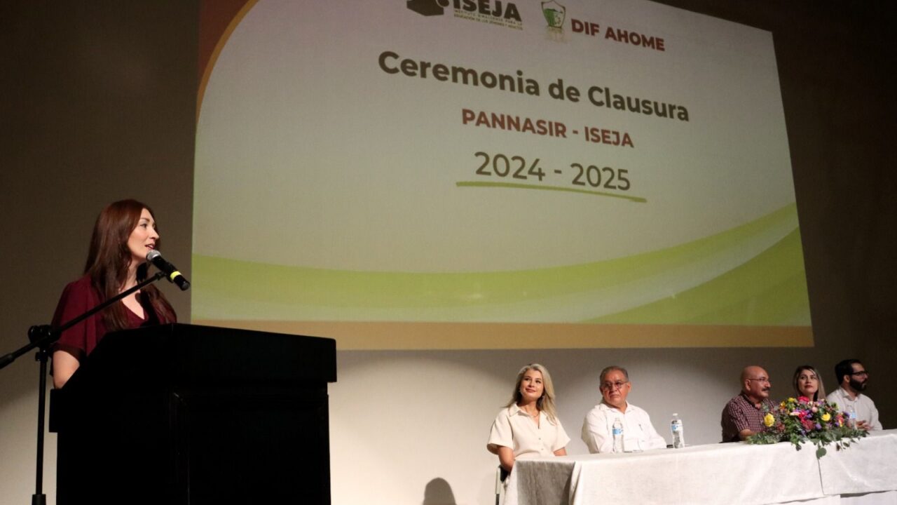 PRESIDENTA DE DIF MARISSA MENÉNDEZ CELEBRA LA EXCELENCIA DE GRADUADOS DE PANNASIR