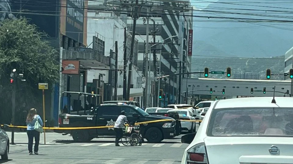CATEAN EDIFICIO EN MONTERREY VINCULADO A REFUGIO DE MIGRANTES; HAY DOS DETENIDOS